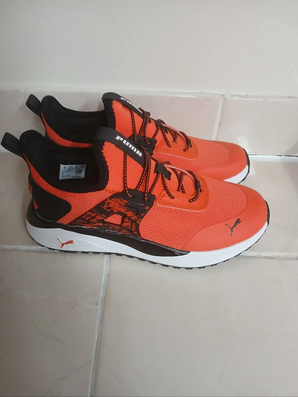 Puma bold red